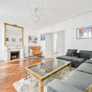 De Luxe - Assemblee Nationale Appartement